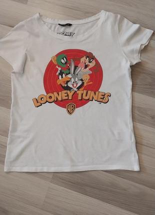 Футболка  looney tunes