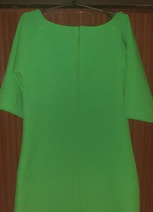 Платье яркого зеленого цвета.2 фото