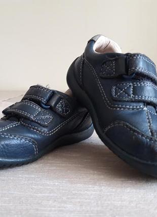 Туфли, кроссовки clarks на липучках 5.5 размер