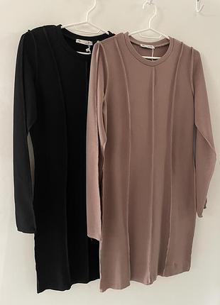 Силуетна сукня з декоративними швами