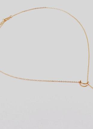 Цепочка золотистого цвета
