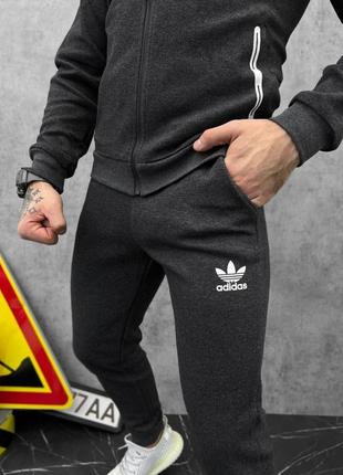 Крутой мужской спортивный костюм adidas segun grey тёмно-серый с белым лого2 фото