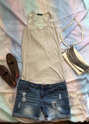 Майка летняя с кружевом на спине