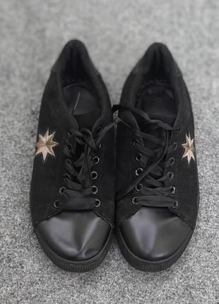 Черные кеды на шнурках со звездой 37 размер horoso