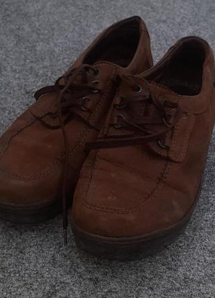 Коричневые туфли кроссовки  38 размер на шнурках antishock walksar3 фото