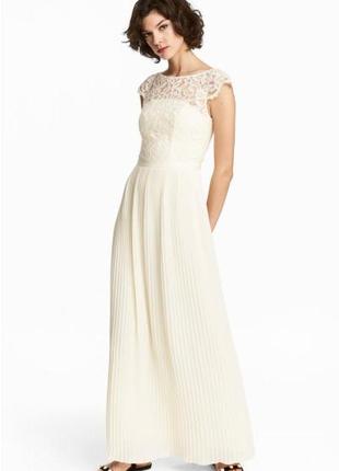 Ошатне плаття, розмір 42-44 (наш). н&м