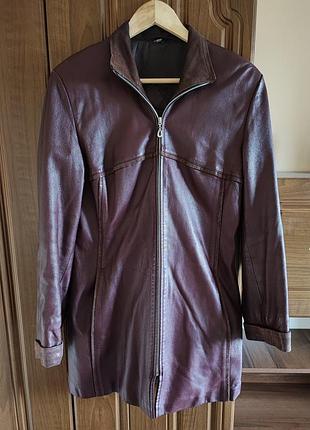 Кожаная куртка бордового цвета. турецкая кожа