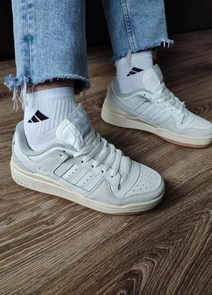 Женские кроссовки adidas forum low white grey beige