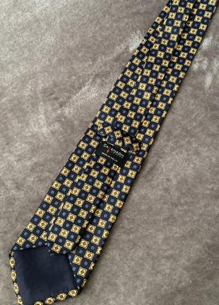 Шелковый галстук англия london с разноцветным фрактальным принтом цвет бежевый, синий5 фото