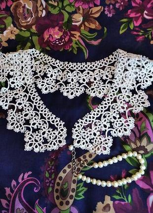 Воротничок фриволите