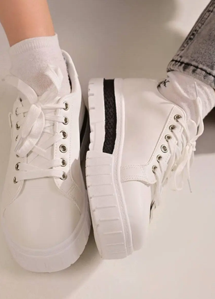 Кросівки жіночі білі т16566 фото
