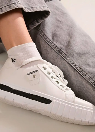Кросівки жіночі білі т16567 фото