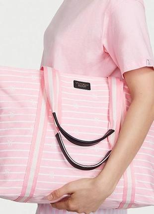 Пляжная вместительная сумка шоппер  виктория сикрет victoria’s  secret  pink оригинал