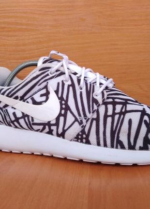 Кроссовки nike wmns roshe one print 38р (оригинал)