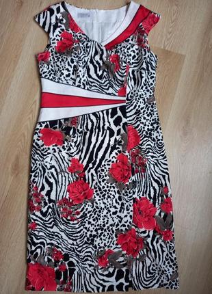 Платье с разрезом по ноге, польша