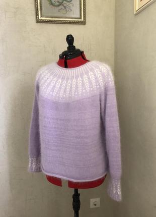 Пухнастий светр з круглою кокеткою2 фото