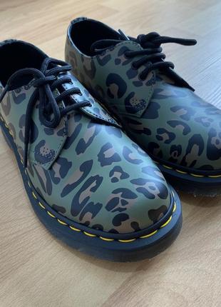 Жіночі туфлі dr martens4 фото