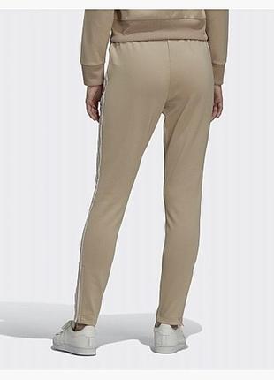 Штани adidas primeblue sst track pants beige hs67672 фото