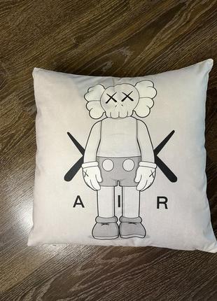 Нова подушка декоративна kaws air кавс гіпоалергенна