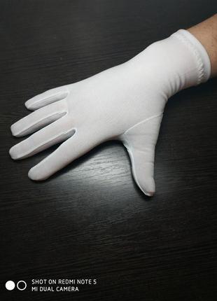 Перчатки "венеция" белые размер 7,0 на мужскую руку.2 фото