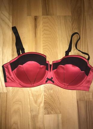 Бюстгальтер