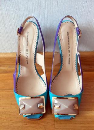 Босоножки голубые gerardina di maggio  италия