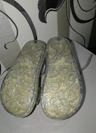 Босоножки young dimensions 5