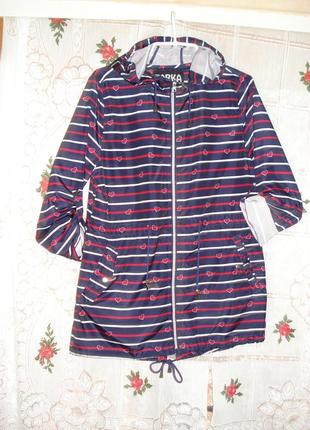 Парка"atmosphere"р.6-8 бело-красно-синяя.