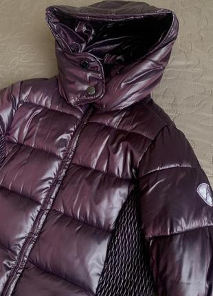 Куртка пуховик зимняя фиолетовая. очень классная лыжная