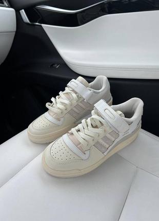 Супер стильные кроссовки адедас adidas forum new beige2 фото