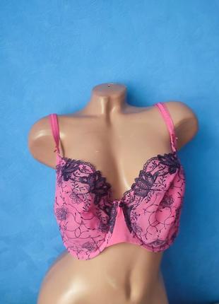 Бюстгальтер