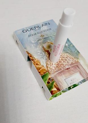 Guerlain aqua allegoria pera granita💥оригинал миниатюра пробник mini spray 1 мл книжка7 фото