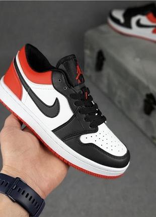 Кроссовки nike jordan женские
