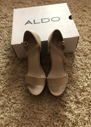 Босоножки сандали сабо aldo на танкетке платформе2 фото