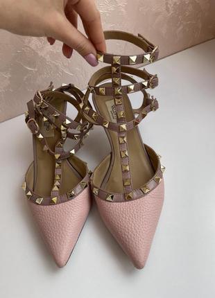 Лодочки valentino garavani rockstud3 фото