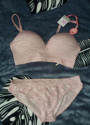 Комплект білизни від primark
