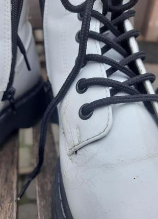 Чоботи ботинки білі сапожки мартінси мартинс осінні чобітки5 фото