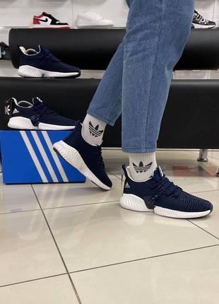 Кроссовки адидас