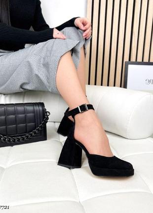 Супер модные замшевые женские туфли на удобном каблуке в наличии и подшил💙💛🏆1 фото