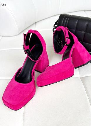 Супер модные замшевые женские туфли на удобном каблуке в наличии и подшил💙💛🏆9 фото
