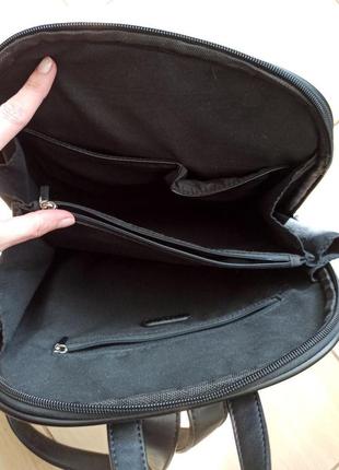Рюкзак чорний із еко-шкіри3 фото