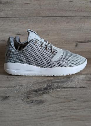 Подростковые  кроссовки б/у найк nike air jordan eclipse 37.5 р 24 см