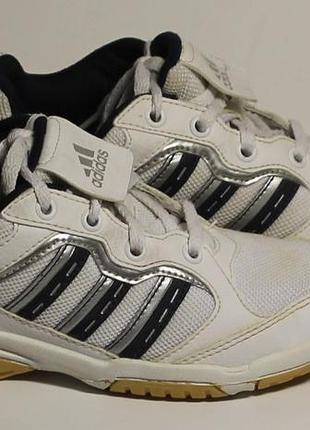Кроссовки adidas размер 30-31