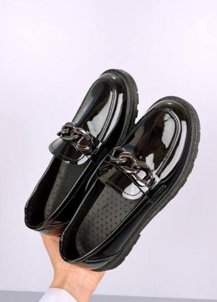 Туфли лрферы лак