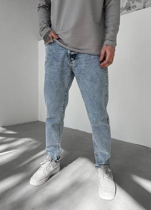 Стильные мужские джинсы мом в голубом цвете