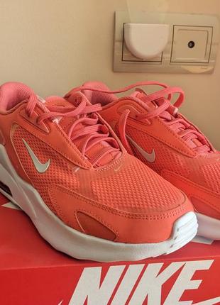 Кросівки нові жіночі nike air max bolt