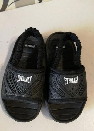 Everlast босоніжки