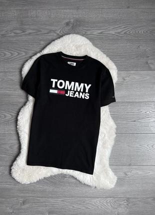 Tommy jeans женская фирменная футболка оригинал
