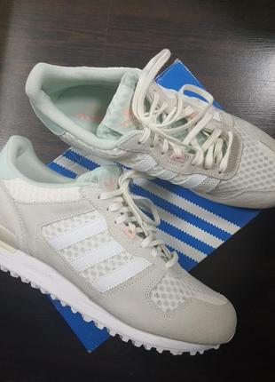 Кросівки adidas