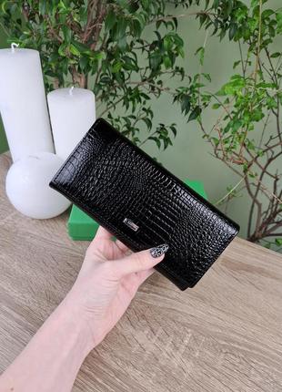 Женский кожаный лаковый кошелёк чёрный vasto